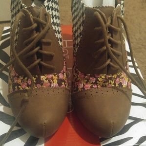Lace up heels